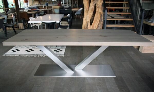 IVARZA A02 Vertice — Base centrale architettonica